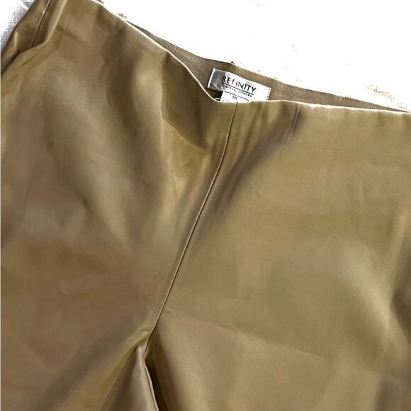 Refinity Stone Pants - Picture 2 of 11